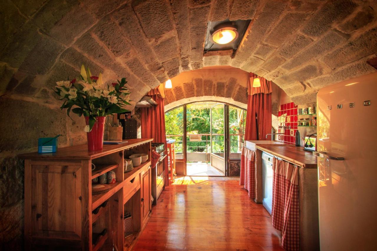 Gites Entre 2 Rives Montolieu 外观 照片