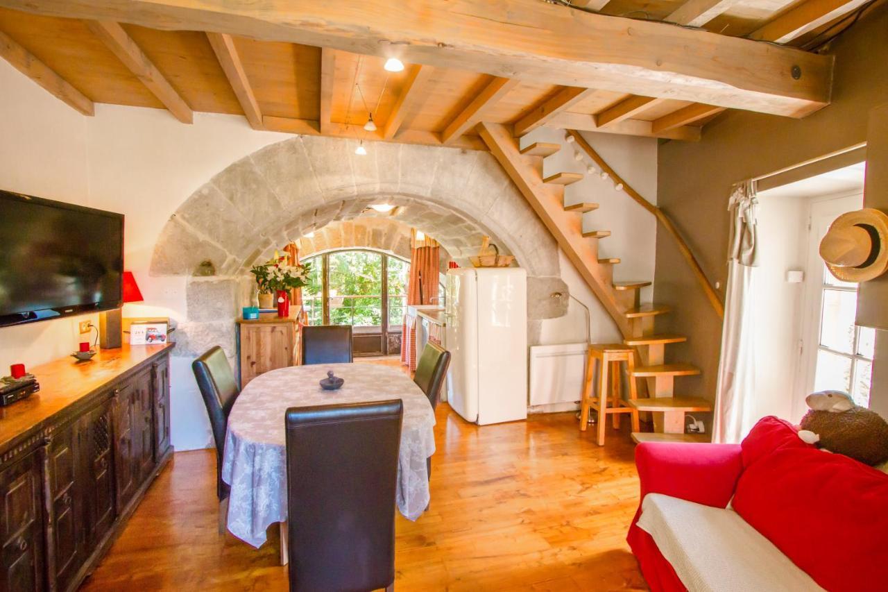 Gites Entre 2 Rives Montolieu 外观 照片