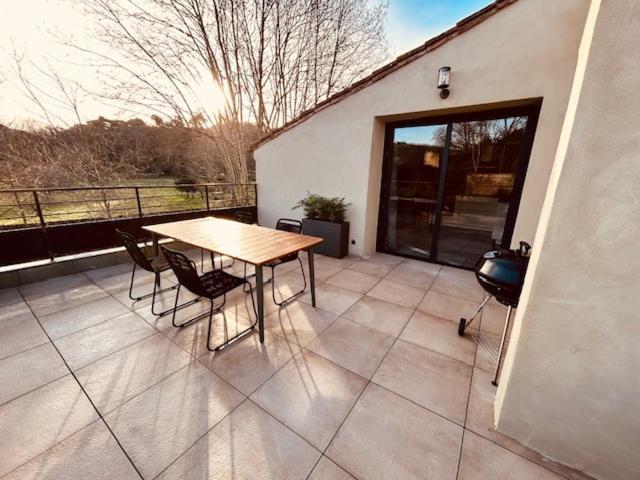 Gites Entre 2 Rives Montolieu 外观 照片